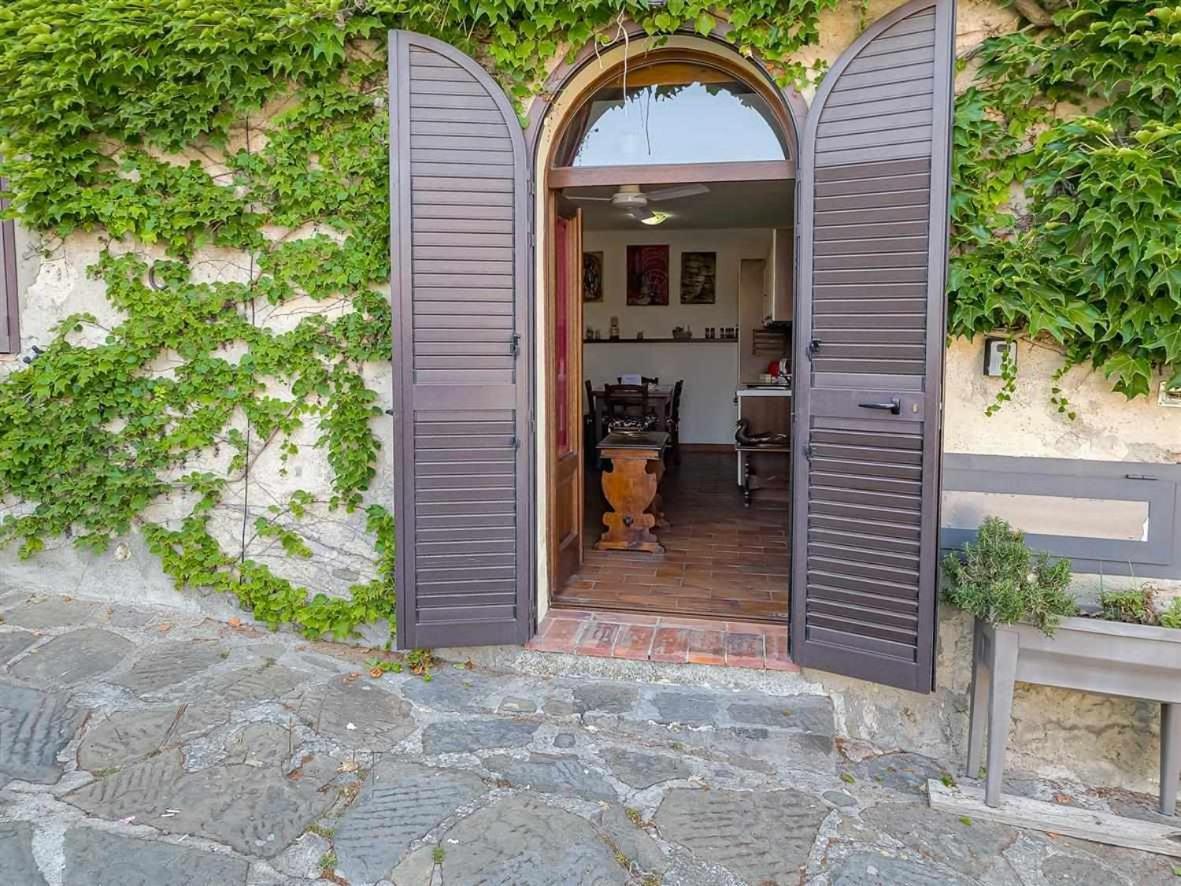 La Casina Di Rosi Vivere Nellantico Borgo 카스틸리오네 델라 페스카이아 외부 사진